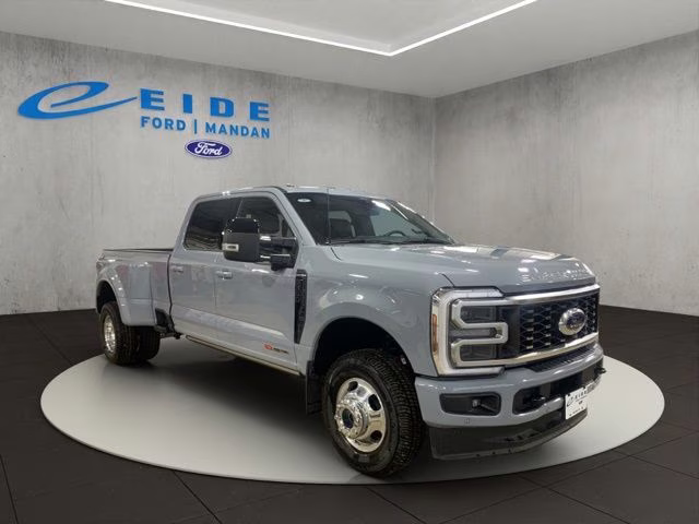 2026 Glacier Gray Metallic Tri-Coat Ford Super Duty F-350 DRW Platinum 4X4 Truck