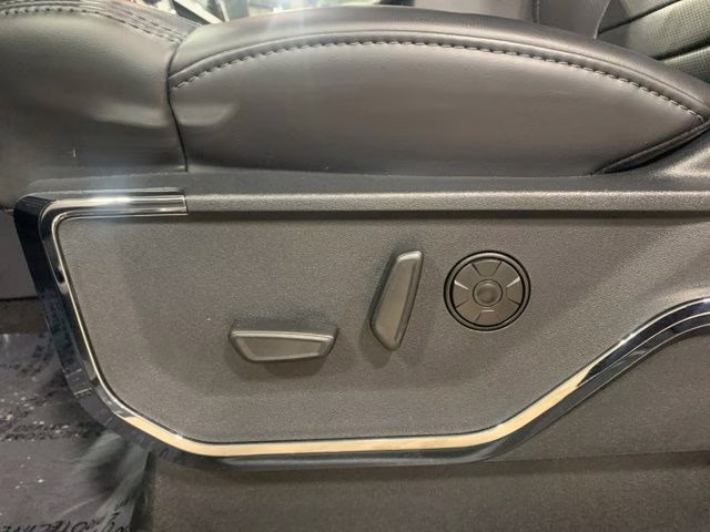 2026 Glacier Gray Metallic Tri-Coat Ford Super Duty F-350 DRW Platinum 4X4 Truck