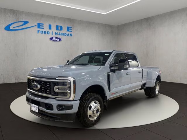 2026 Glacier Gray Metallic Tri-Coat Ford Super Duty F-350 DRW Platinum 4X4 Truck