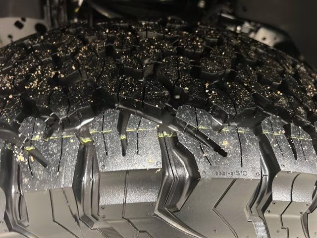 2025 Agate Black Metallic Ford F-150 Raptor 37 Package 4X4 Truck