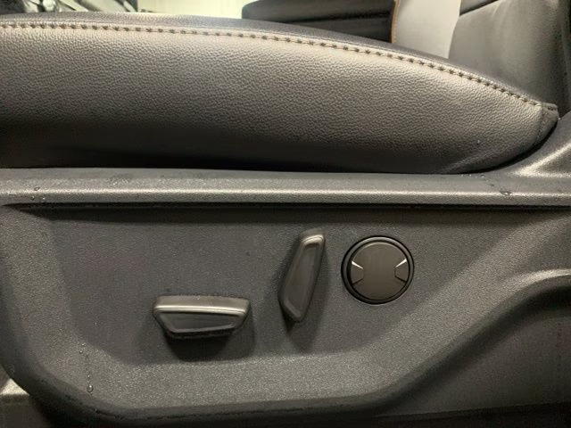 2025 Ford F-150 Lariat - Photo 11