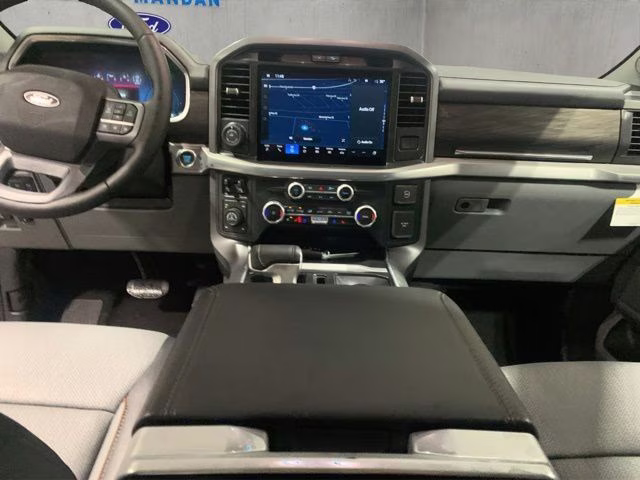 2025 Ford F-150 Lariat - Photo 15