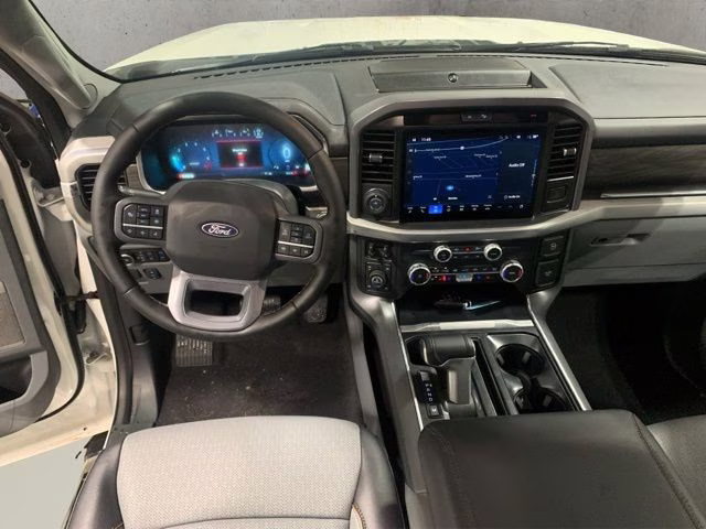 2025 Ford F-150 Lariat - Photo 16