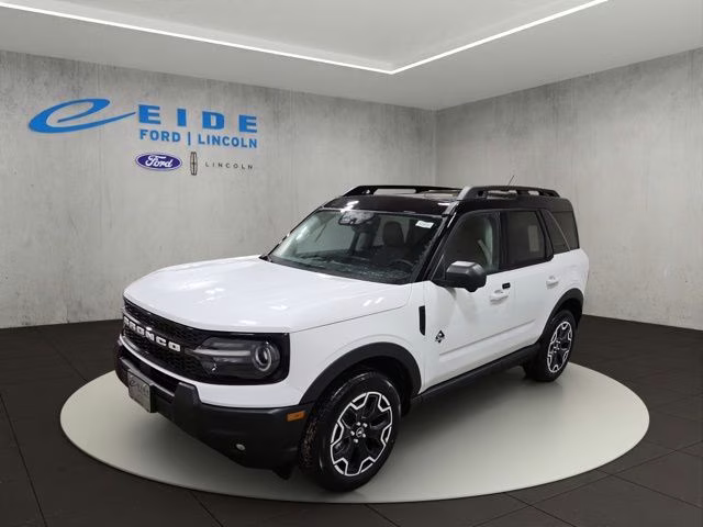 2025 Oxford White Ford Bronco Sport Outer Banks 4X4 SUV