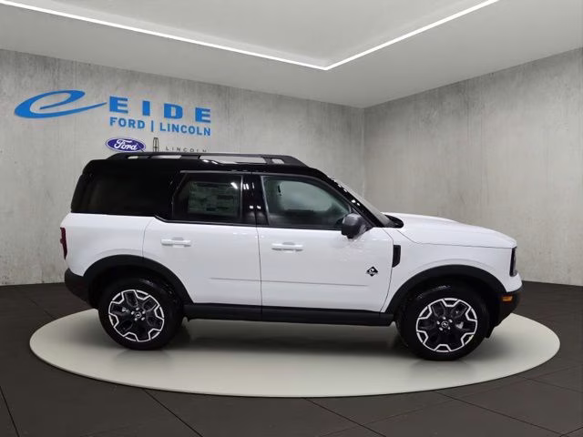 2025 Oxford White Ford Bronco Sport Outer Banks 4X4 SUV