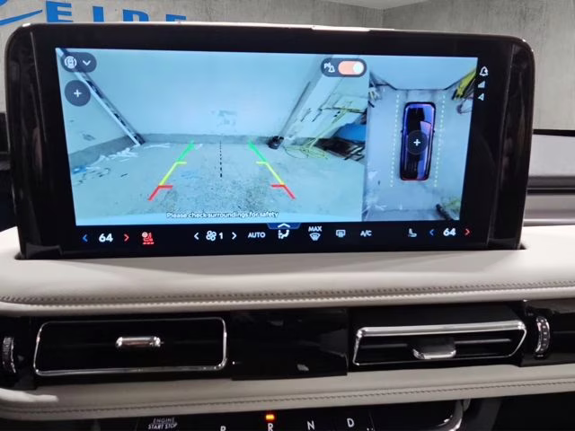 2026 Pristine White Metallic Tri-Coat Lincoln Aviator Premiere AWD SUV