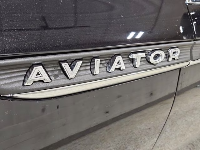 2026 Infinite Black Metallic Clearcoat Lincoln Aviator Reserve AWD SUV