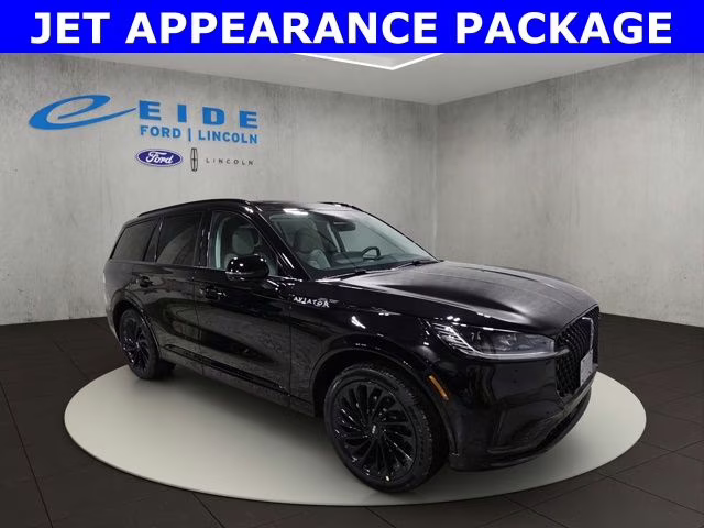 2026 Infinite Black Metallic Clearcoat Lincoln Aviator Reserve AWD SUV