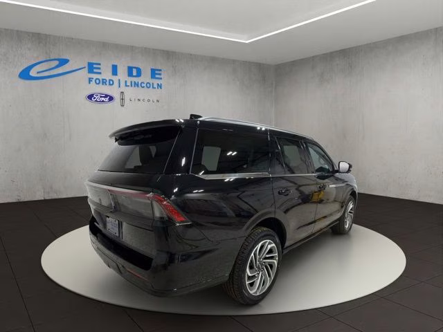 2025 Infinite Black Metallic Clearcoat Lincoln Navigator Reserve 4X4 SUV