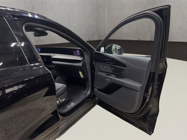 2025 Infinite Black Metallic Clearcoat Lincoln Nautilus Reserve AWD SUV