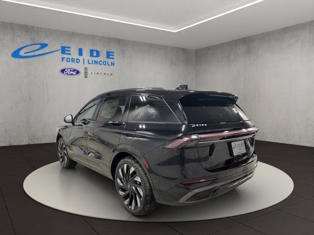 2025 Infinite Black Metallic Clearcoat Lincoln Nautilus Reserve AWD SUV