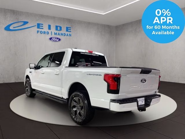 2025 Oxford White Ford F-150 Lightning Flash AWD Truck