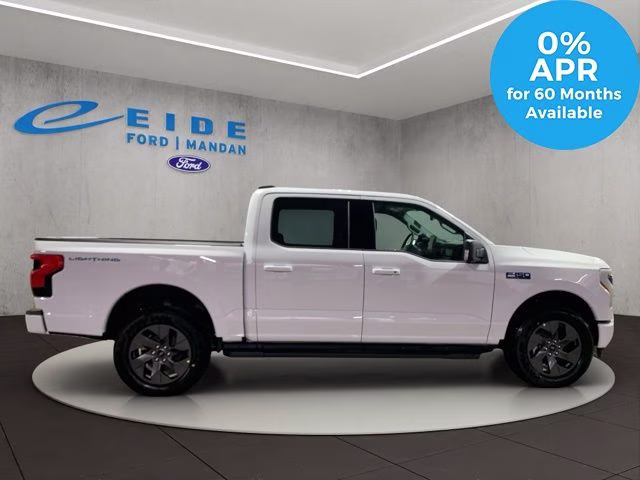 2025 Oxford White Ford F-150 Lightning Flash AWD Truck