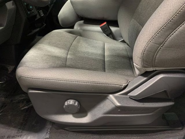 2026 Oxford White Ford Super Duty F-250 SRW XL 4X4 Truck