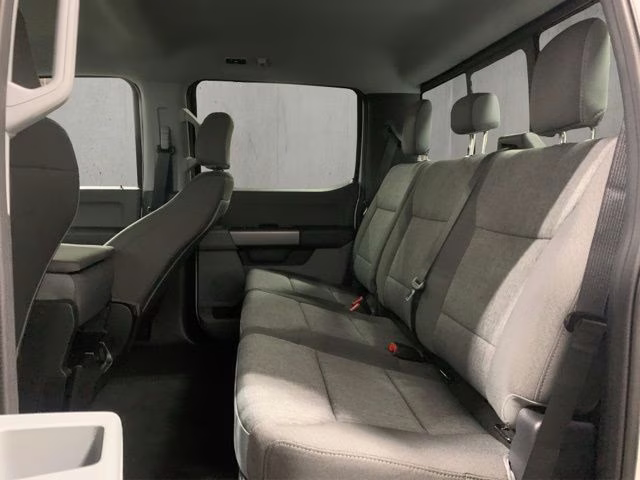 2026 Oxford White Ford Super Duty F-250 SRW XL 4X4 Truck