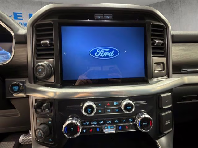 2025 Space White Metallic Ford F-150 Lariat Chrome 4X4 Truck