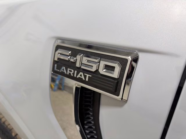 2025 Space White Metallic Ford F-150 Lariat Chrome 4X4 Truck