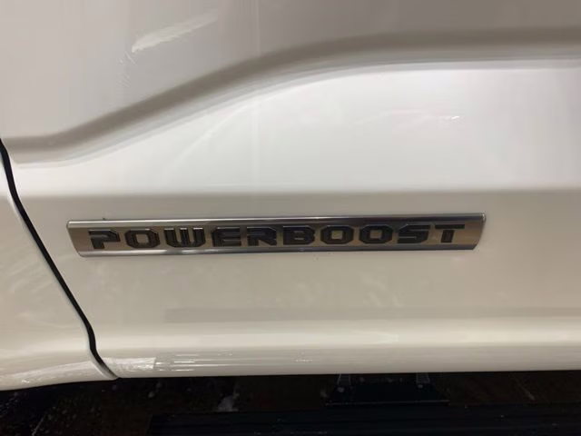 2025 Star White Metallic Tri-Coat Ford F-150 Platinum 4X4 Truck