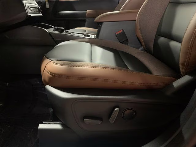 2025 Shadow Black Ford Bronco Sport Outer Banks 4X4 SUV