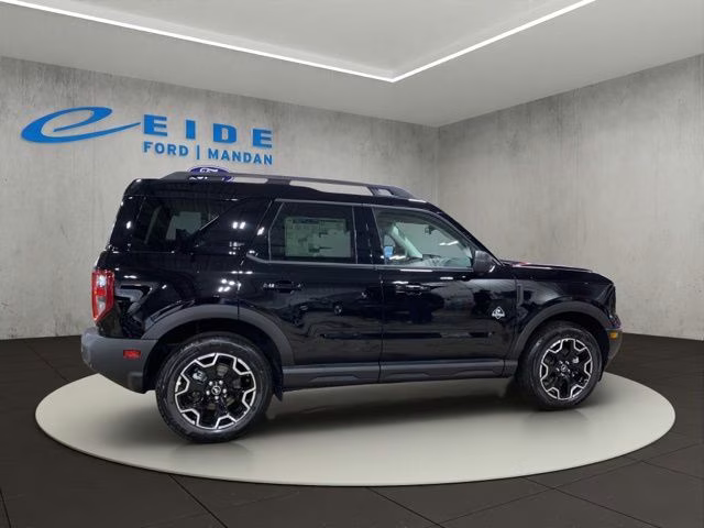 2025 Shadow Black Ford Bronco Sport Outer Banks 4X4 SUV