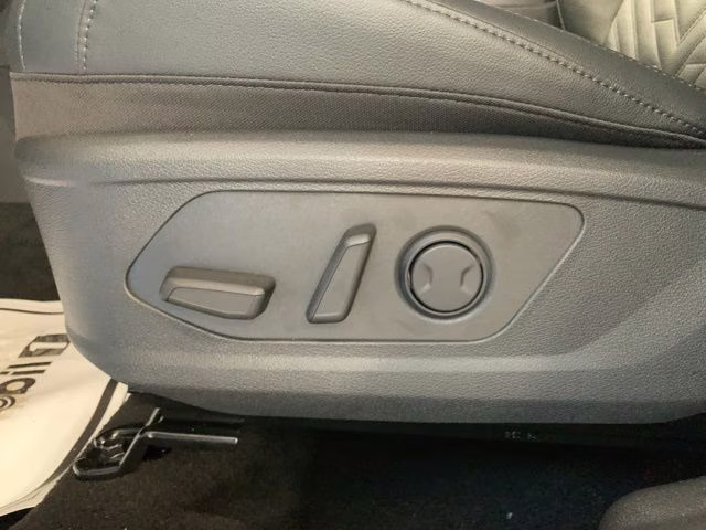 2026 Glacial White Pearl Kia Sportage X-Line AWD SUV