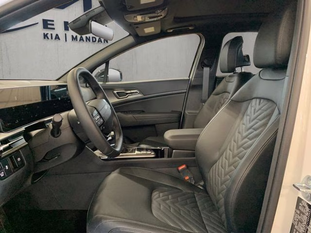 2026 Glacial White Pearl Kia Sportage X-Line AWD SUV