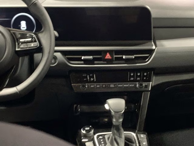 2026 Clear White/Black Roof Kia Seltos SX AWD SUV