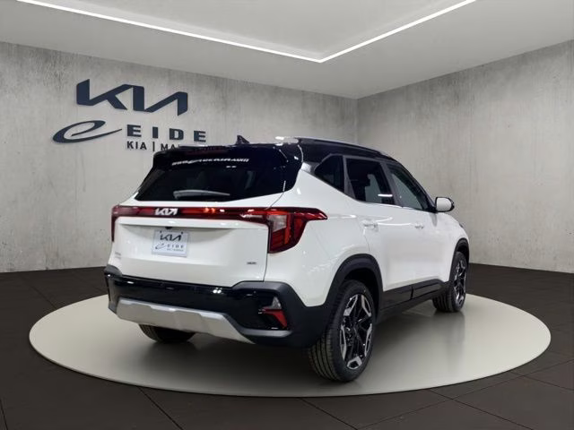 2026 Clear White/Black Roof Kia Seltos SX AWD SUV