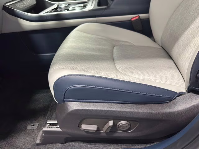 2026 Ceramic Silver Kia Carnival Hybrid EX FWD Van