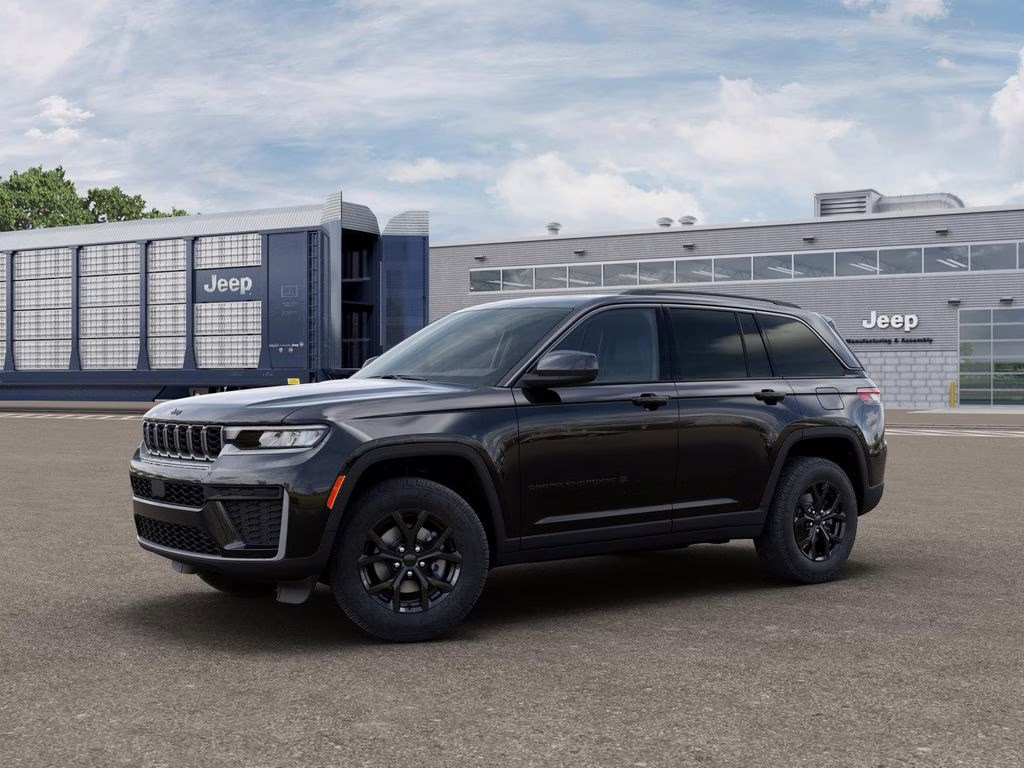 2026 Diamond Black Crystal Pearlcoat Jeep Grand Cherokee Laredo Altitude RWD SUV