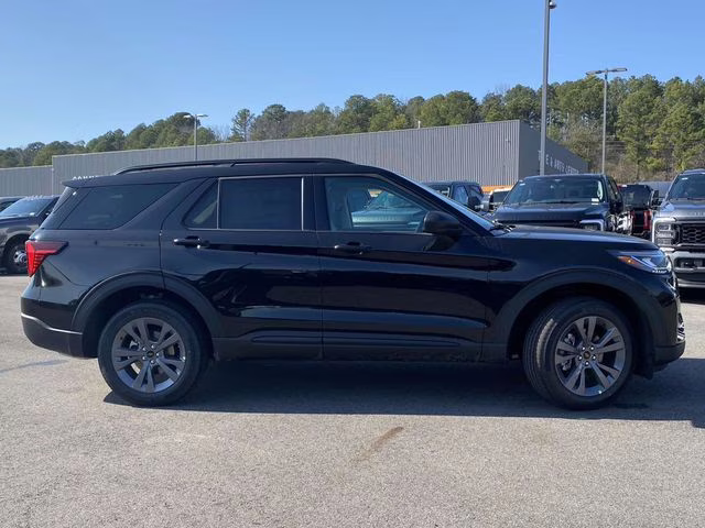 2026 Black Metallic Ford Explorer Active 4X4 SUV