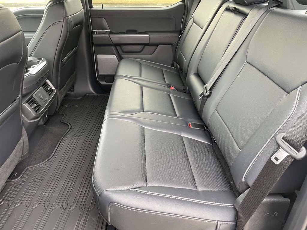 2026 Avalanche Ford F-150 Lariat 4X4 Truck