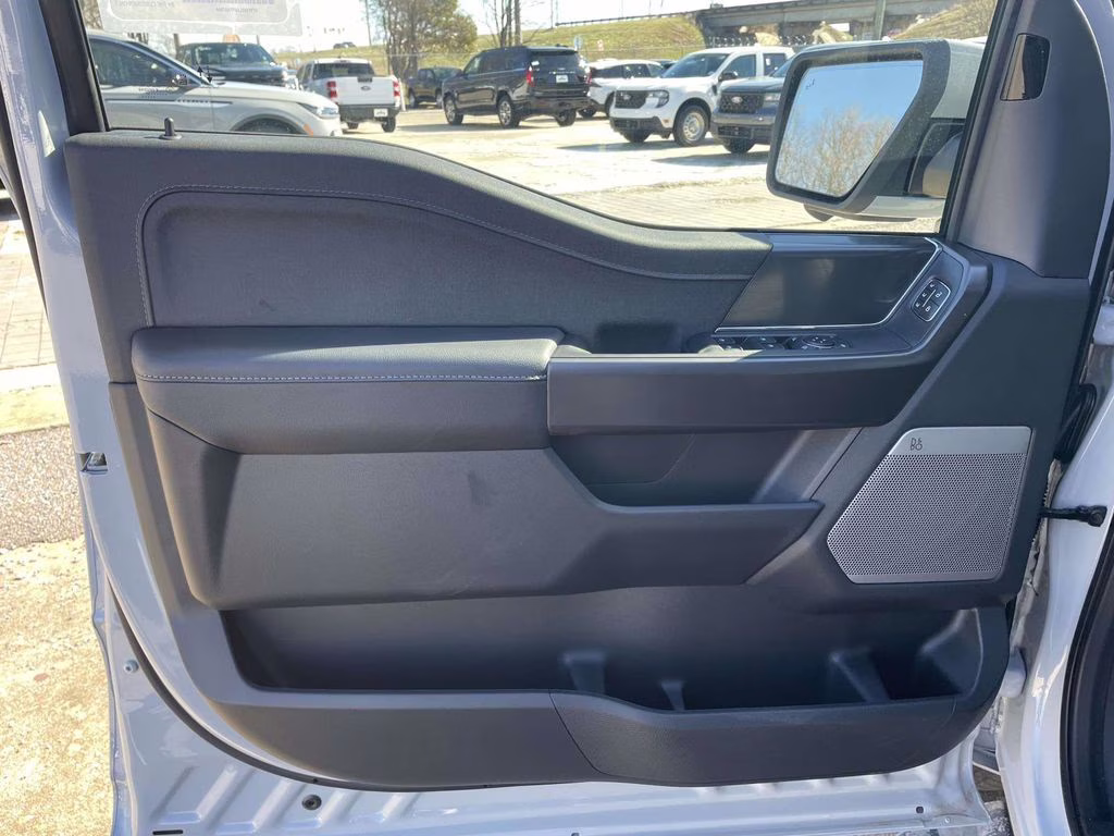 2026 Avalanche Ford F-150 Lariat 4X4 Truck