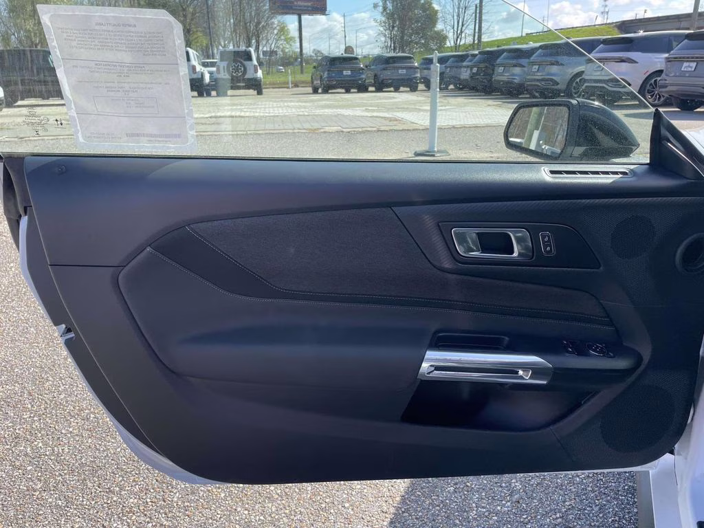 2026 Oxford White Ford Mustang EcoBoost RWD Coupe