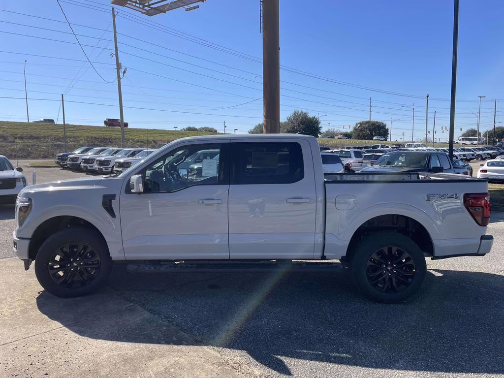 2026 Avalanche Ford F-150 Lariat 4X4 Truck