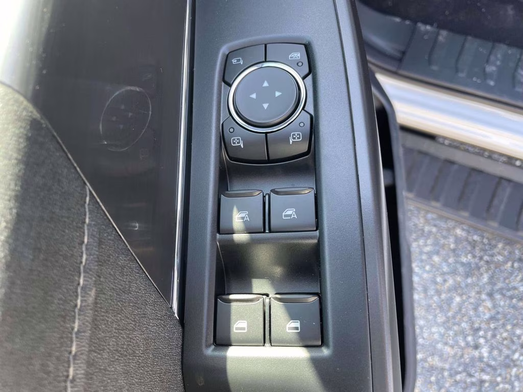 2026 Oxford White Ford F-150 Lariat 4X4 Truck