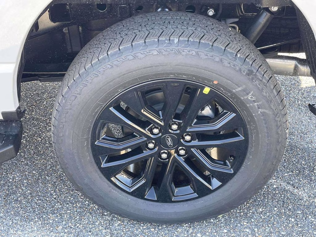 2026 Oxford White Ford F-150 Lariat 4X4 Truck