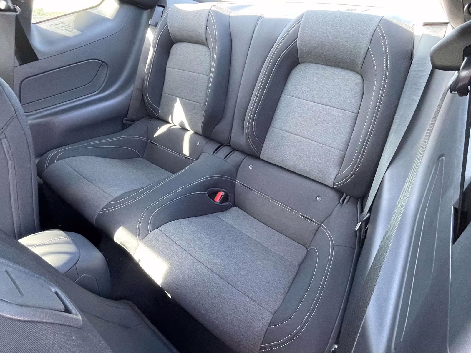 2026 Oxford White Ford Mustang EcoBoost RWD Coupe