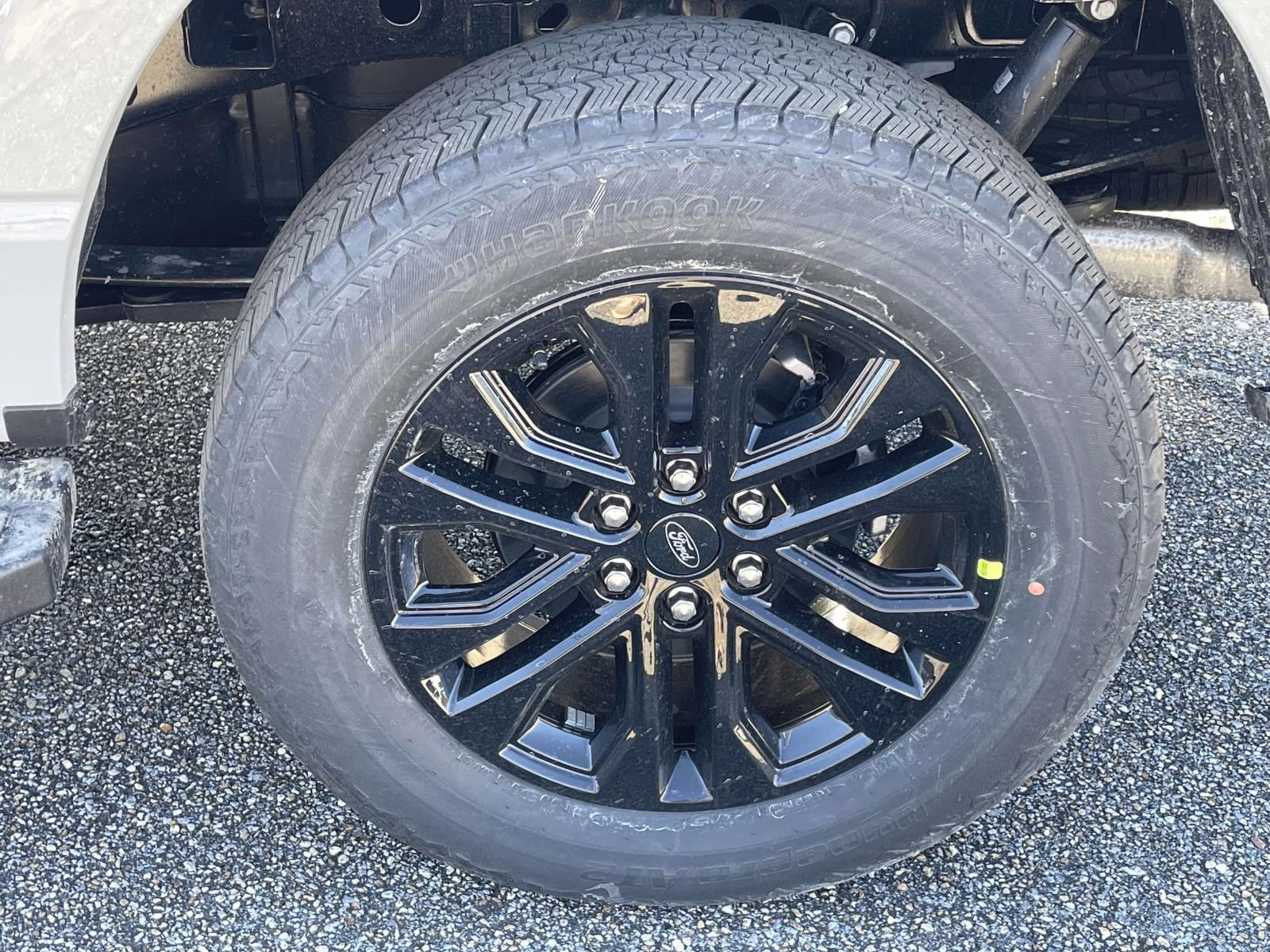 2026 Avalanche Ford F-150 Lariat 4X4 Truck