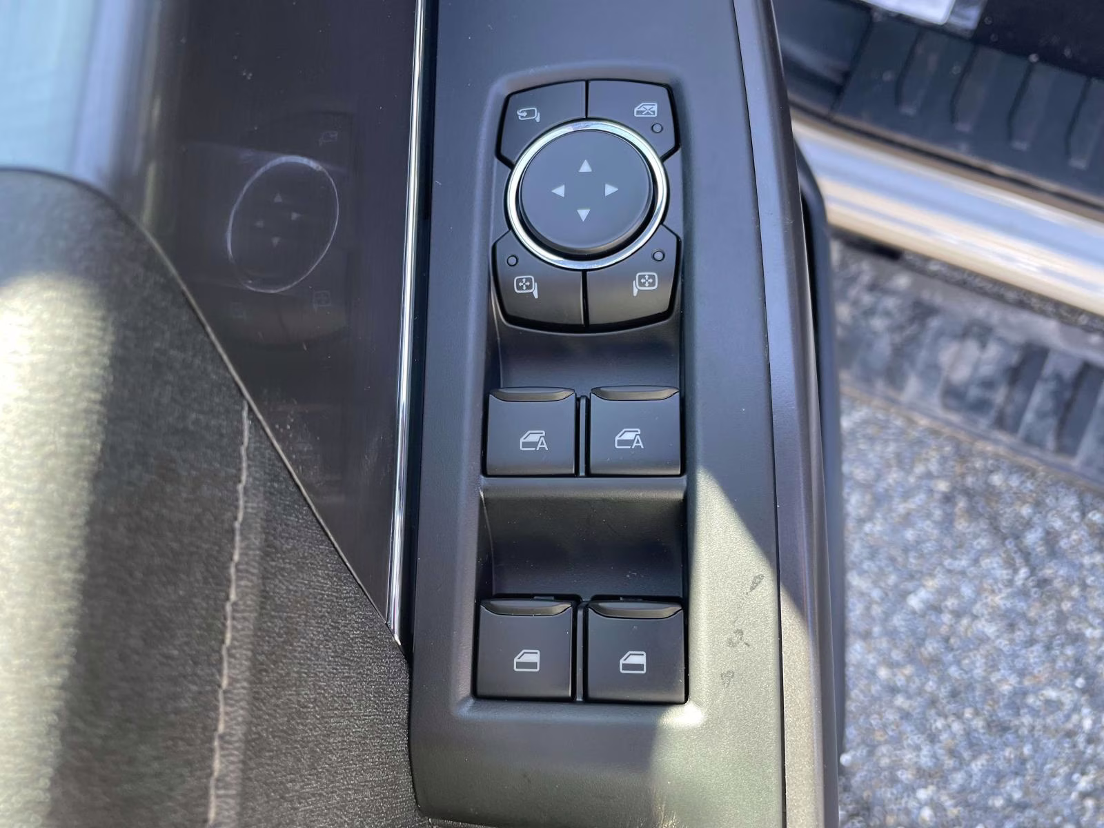 2026 Avalanche Ford F-150 Lariat 4X4 Truck