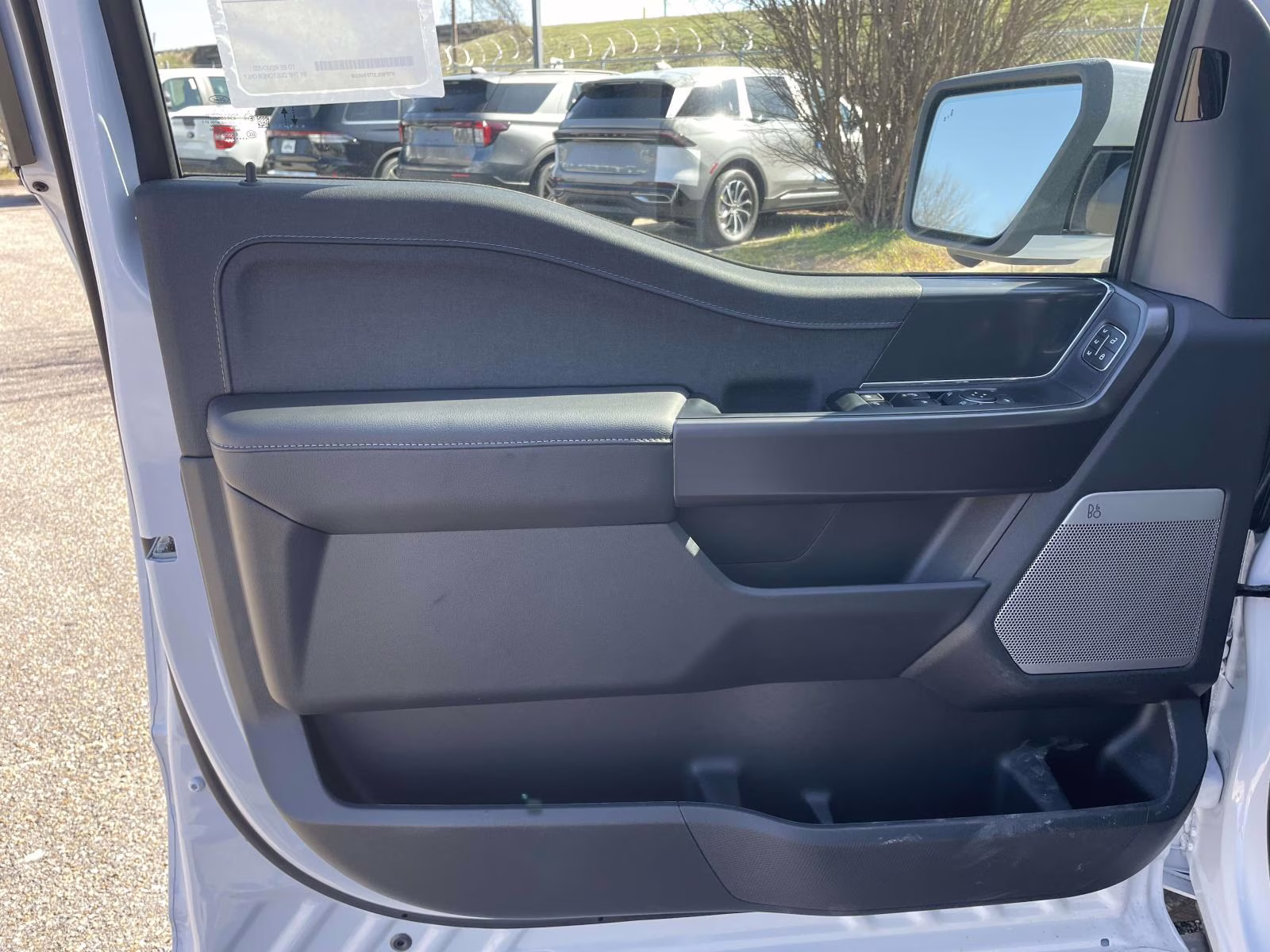 2026 Oxford White Ford F-150 Lariat 4X4 Truck