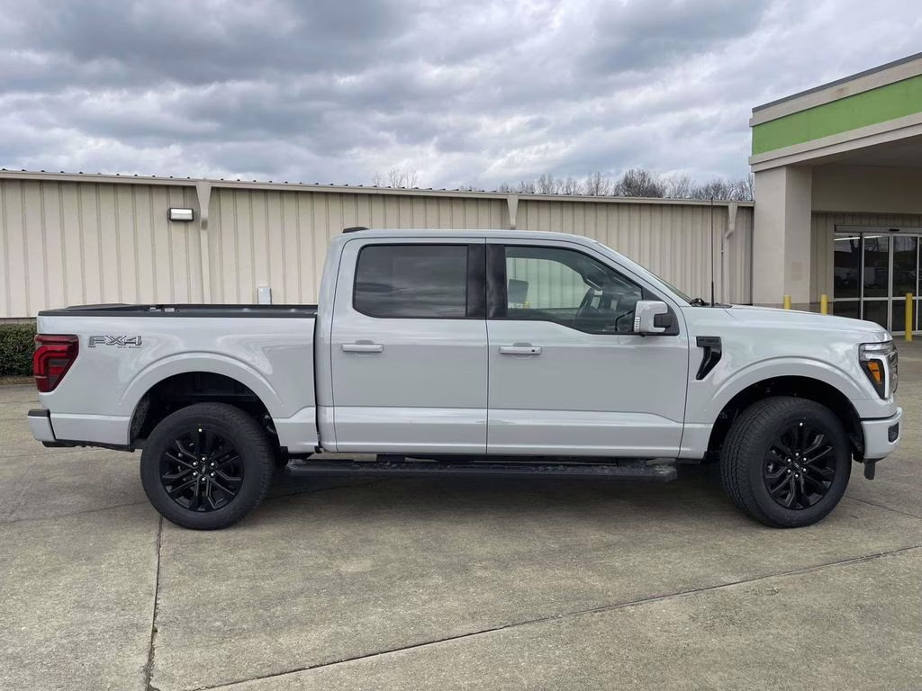 2026 Avalanche Ford F-150 Lariat 4X4 Truck