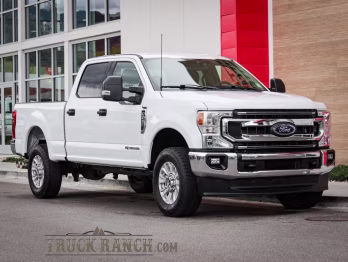 2022 Oxford White Ford Super Duty F-250 SRW XLT 4X4 Truck