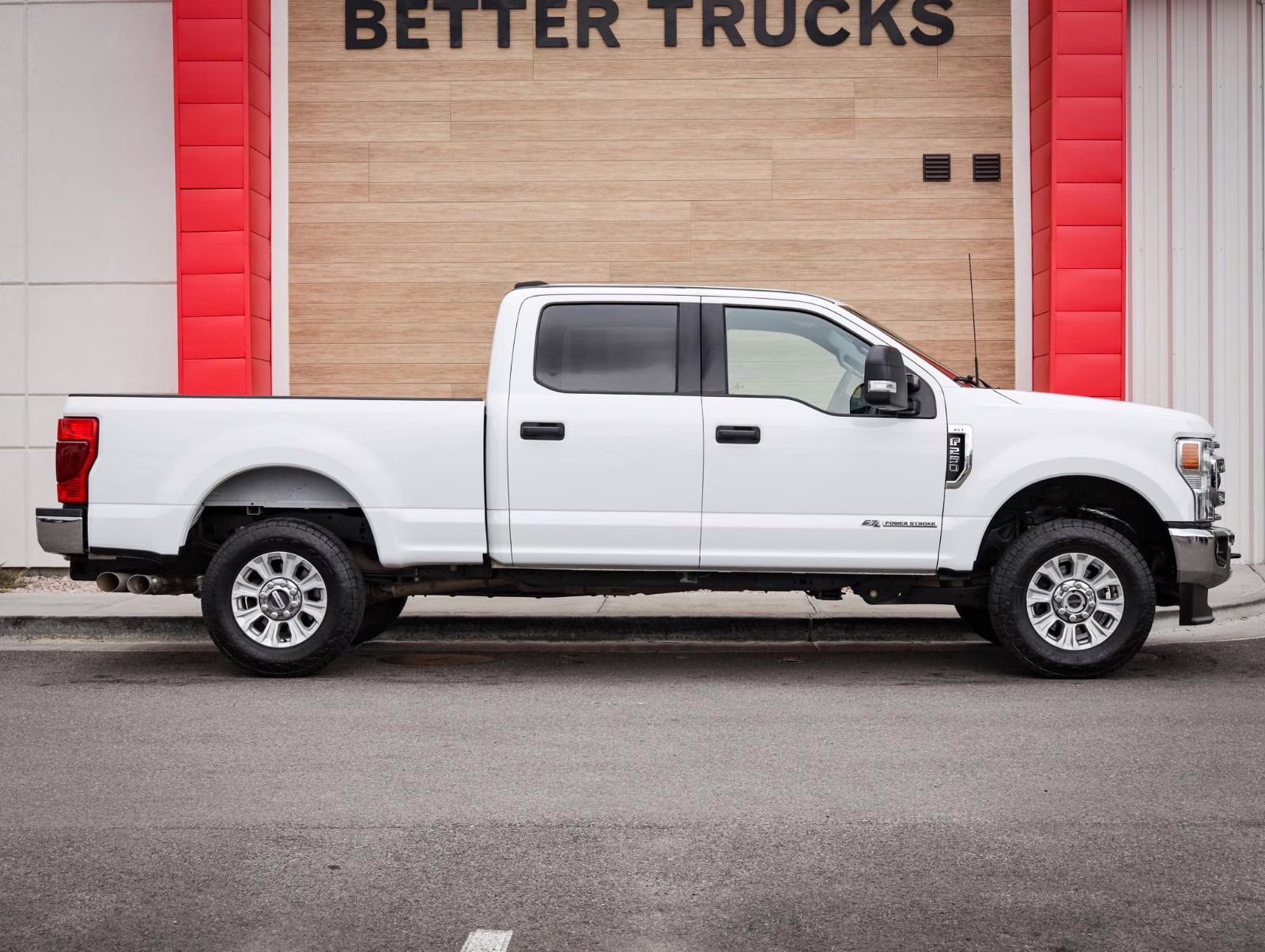 2022 Oxford White Ford Super Duty F-250 SRW XLT 4X4 Truck