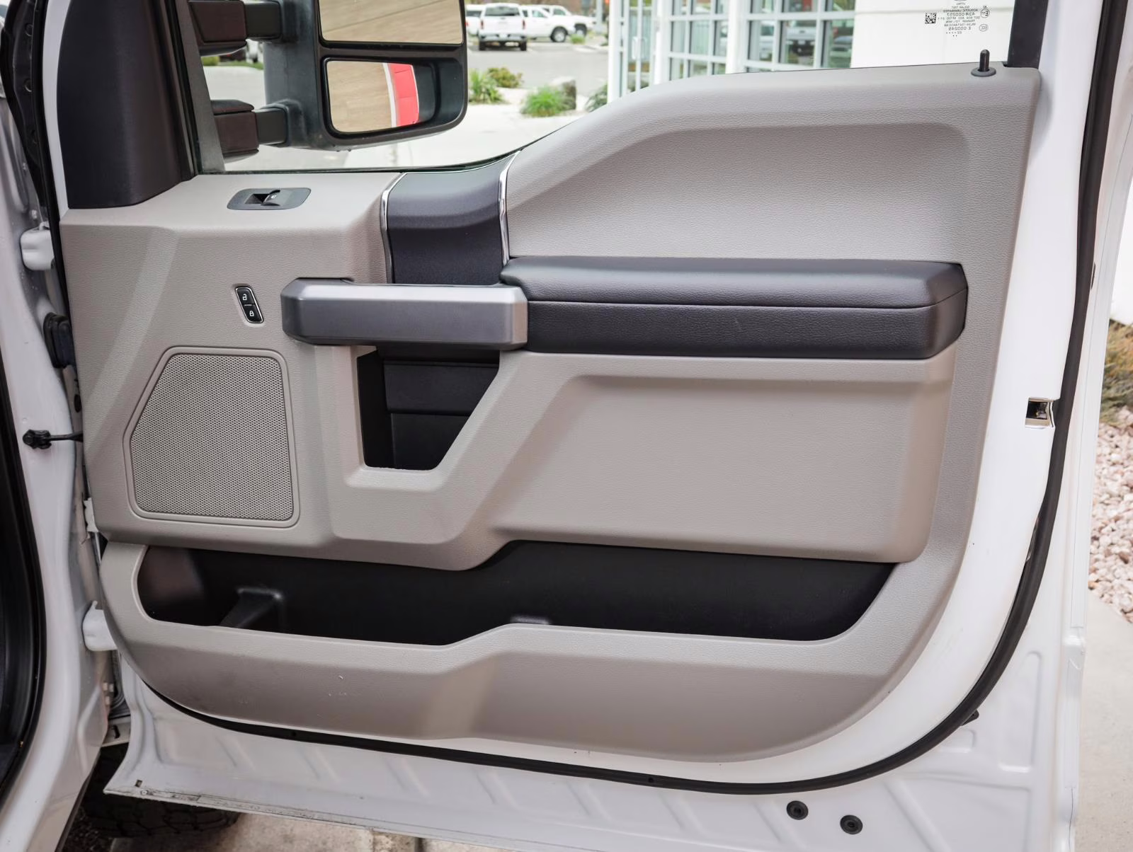 2022 Oxford White Ford Super Duty F-250 SRW XLT 4X4 Truck