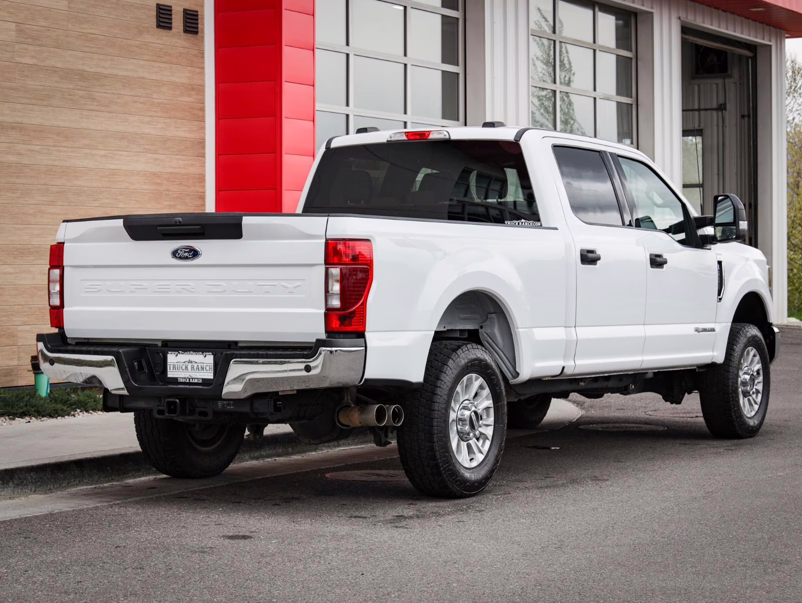 2022 Oxford White Ford Super Duty F-250 SRW XLT 4X4 Truck