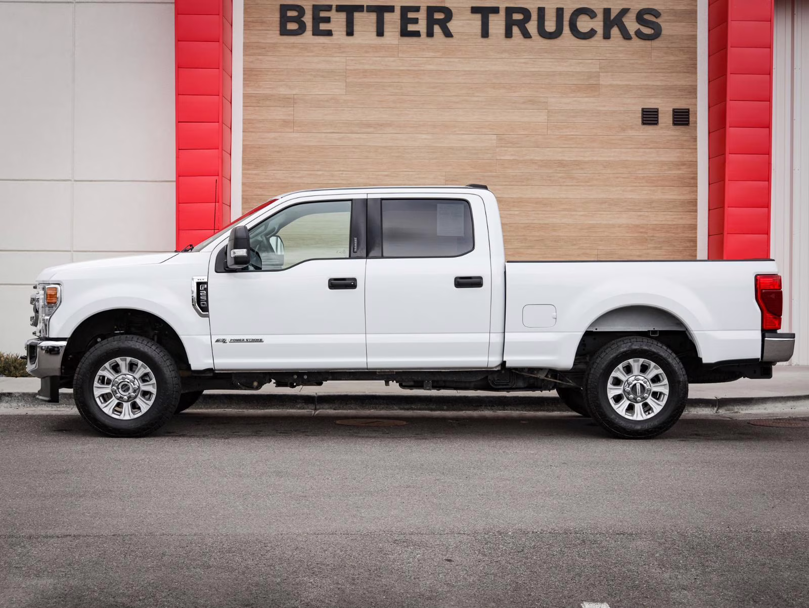2022 Oxford White Ford Super Duty F-250 SRW XLT 4X4 Truck