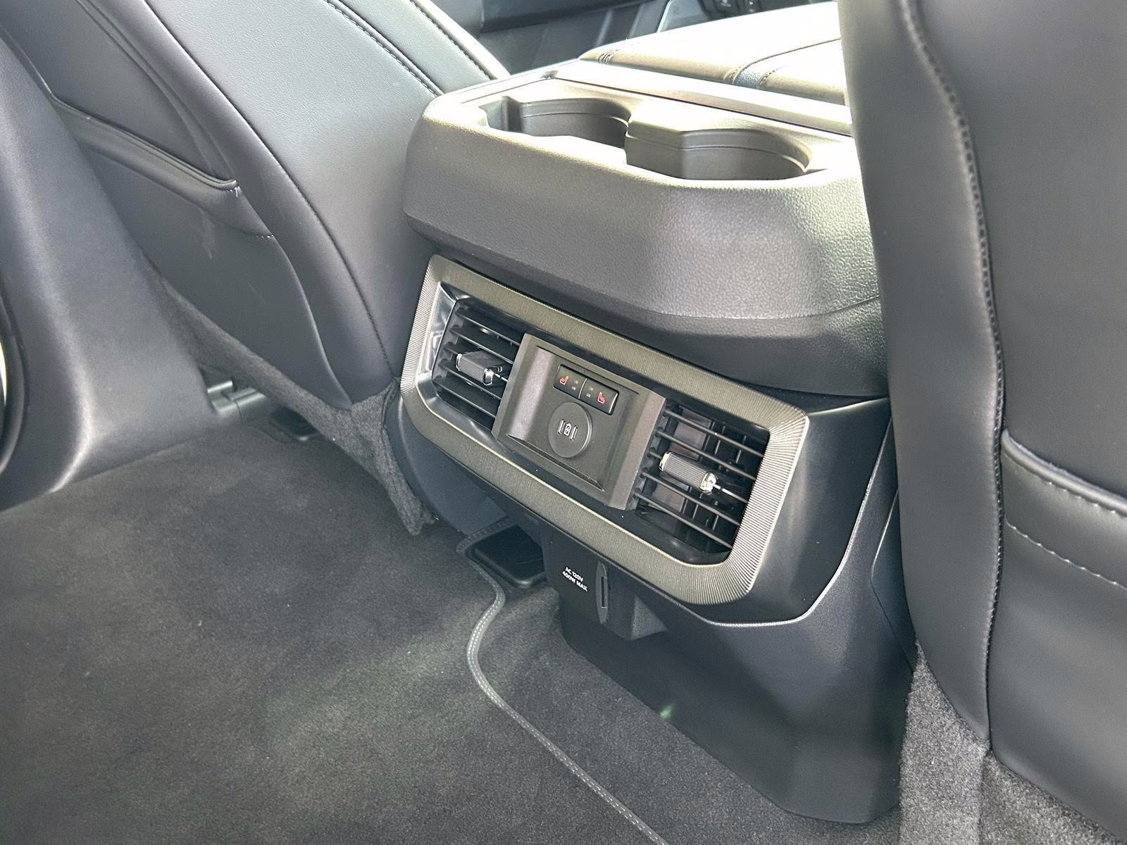 2025 Star White Metallic Tri-Coat Ford Super Duty F-450 DRW Platinum 4X4 Truck