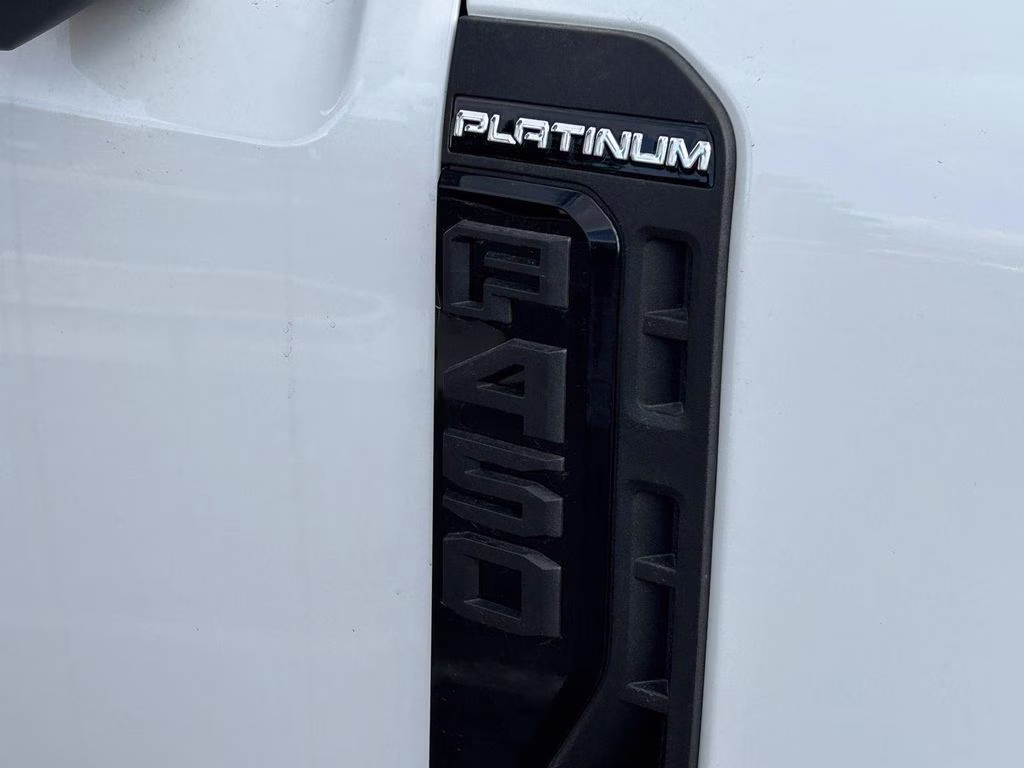 2025 White Ford Super Duty F-450 DRW Platinum 4X4 Truck