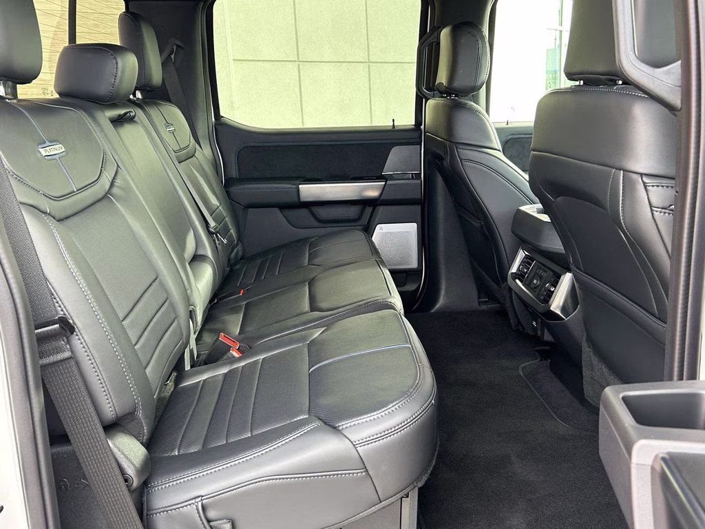 2025 White Ford Super Duty F-450 DRW Platinum 4X4 Truck
